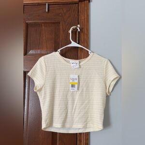Sadie & Sage Light Yellow Short Sleeve Tee